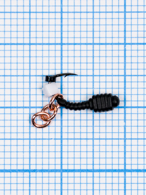 Мормышка Личинка Куб кубик белый цепочка Кандалы ( Larva Cube) 0,4  /4, чёрный 