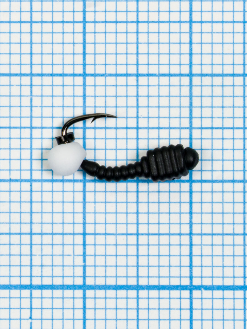 Мормышка Личинка Куб Drops белый ( Larva Cube) 0,52/6, чёрный 