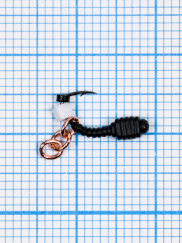 Мормышка Личинка Куб кубик белый цепочка Кандалы ( Larva Cube) 0,4  /4, чёрный